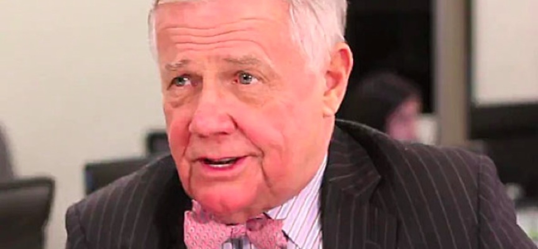King-World-News-Gold-Soaring-The-Wisdom-Of-Jim-Rogers-And-Benjamin-Graham-1728x800 c