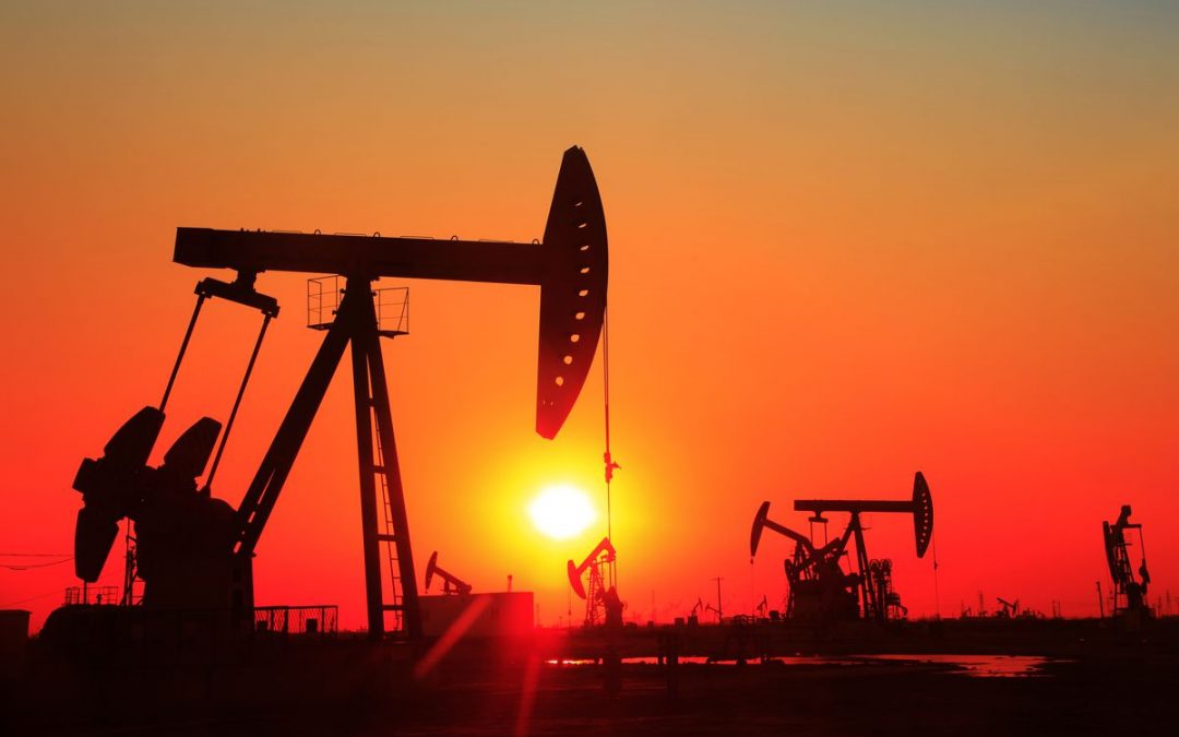 U.S. predicts oil market will be oversupplied by early next year